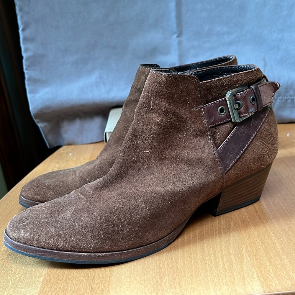 Aquatalia Ankle buckle boots, size 37